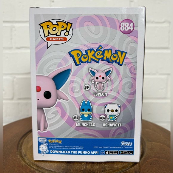 NWT Pokémon Espeon Funko Pop - Picture 5 of 5